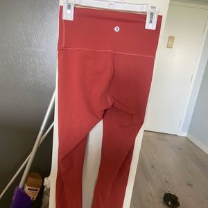28” Lululemon Wunder Unders size 2!